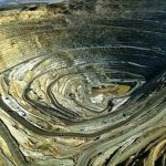 بزرگترین معدن تیتانیوم خاورمیانه پس از ۳ دهه در کهنوج به بهره‌برداری می‌رسد