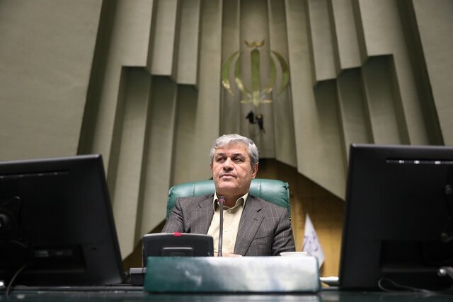 ببینید |  رئیس کمیسیون تلفیق لایحه بودجه ۱۴۰۵: در موارد معیشتی مانند کالابرگ و حقوق ابهامات بسیار جدی در لایحه دولت وجود دارد